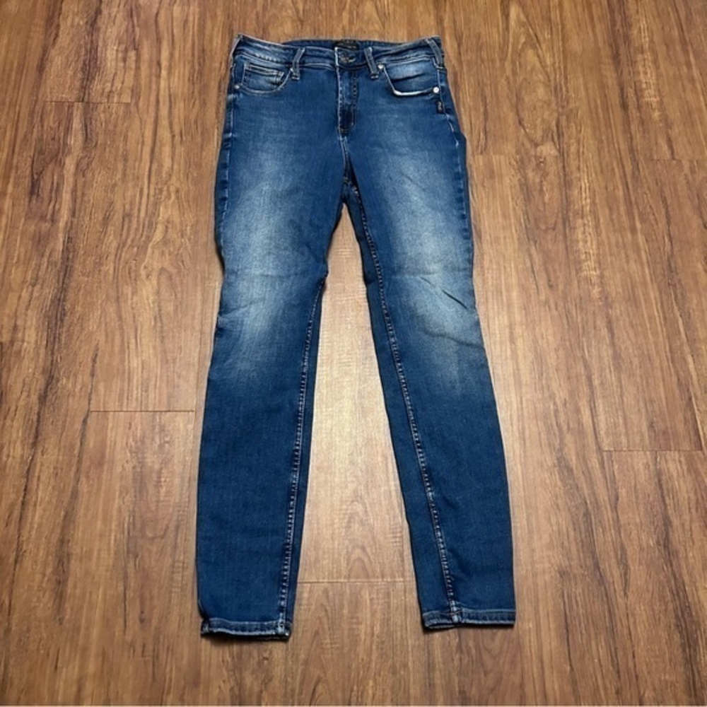 Silver Jeans M 29 infinite fit jegging very good condition